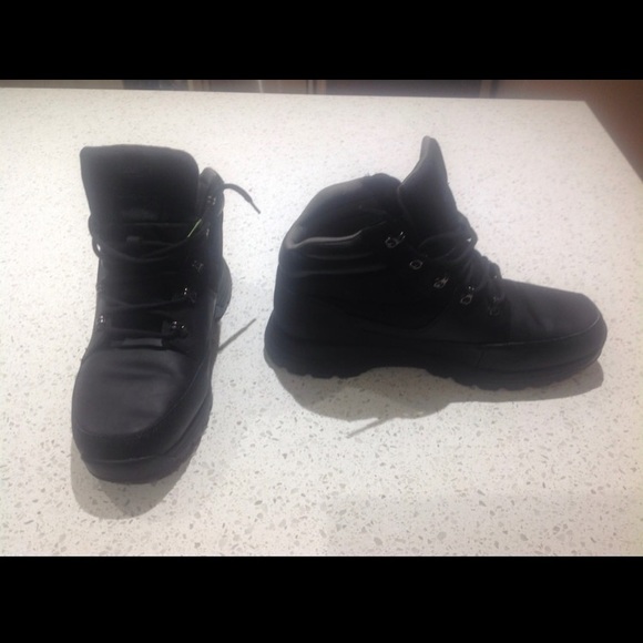 Timberland Boots - Picture 7 of 7